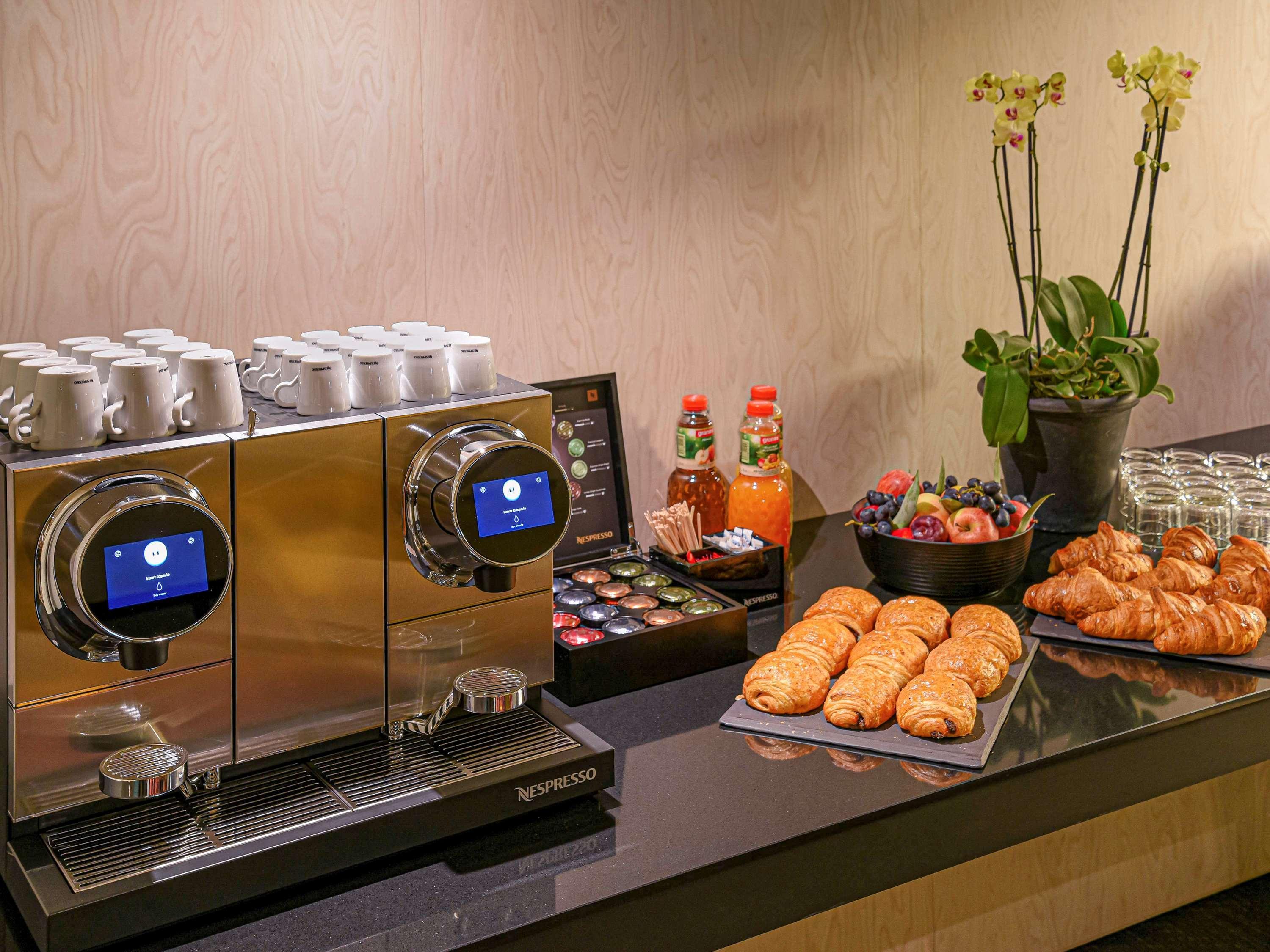 Mercure Paris Porte De Versailles Expo Vanves Bagian luar foto