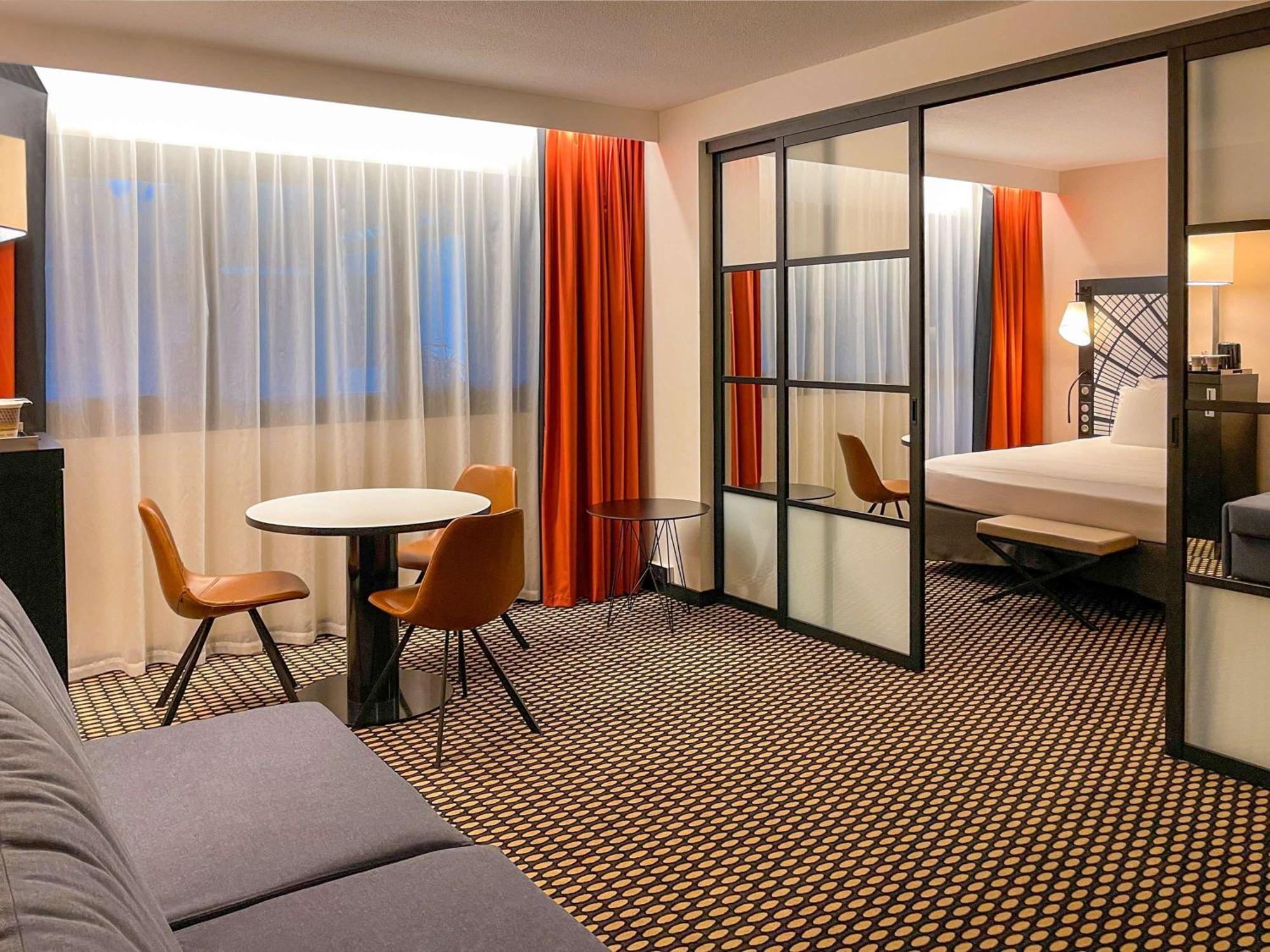 Mercure Paris Porte De Versailles Expo Vanves Bagian luar foto